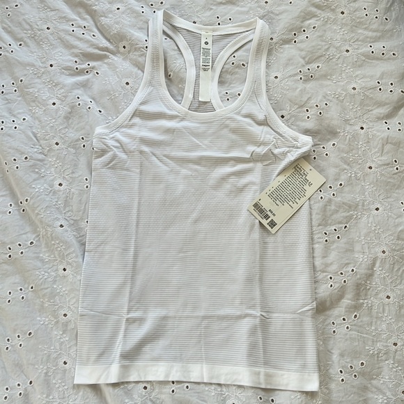 Lululemon Top - Picture 7 of 9